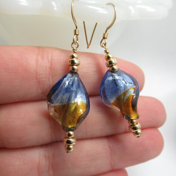 Vintage bead and 14kt gf earrings - Picture 3 of 11